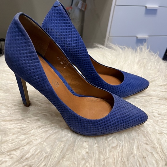 Beatiful shoes but to high for me - Picture 2 of 3